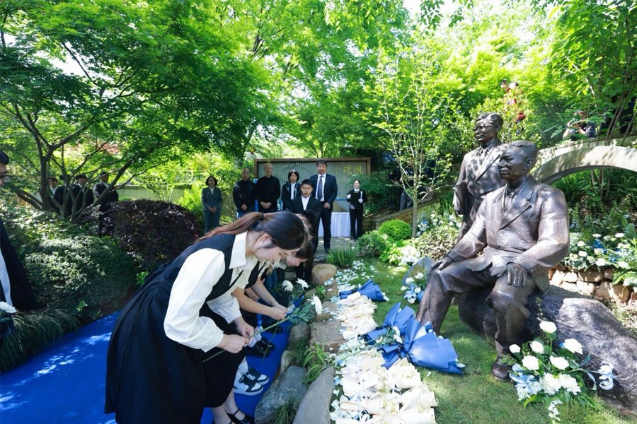 “两弹一星”元勋赵九章、钱骥雕塑落成暨迁厝仪式圆满礼成
